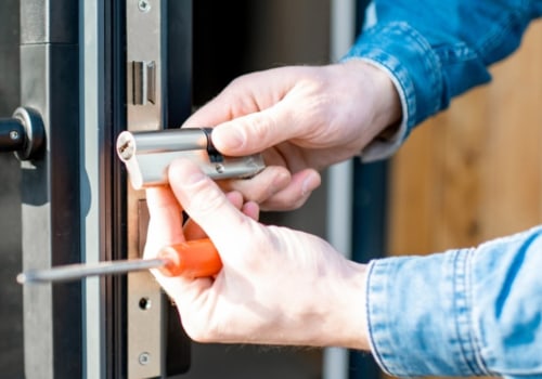 What Type of Training Do Commercial Locksmiths Receive?